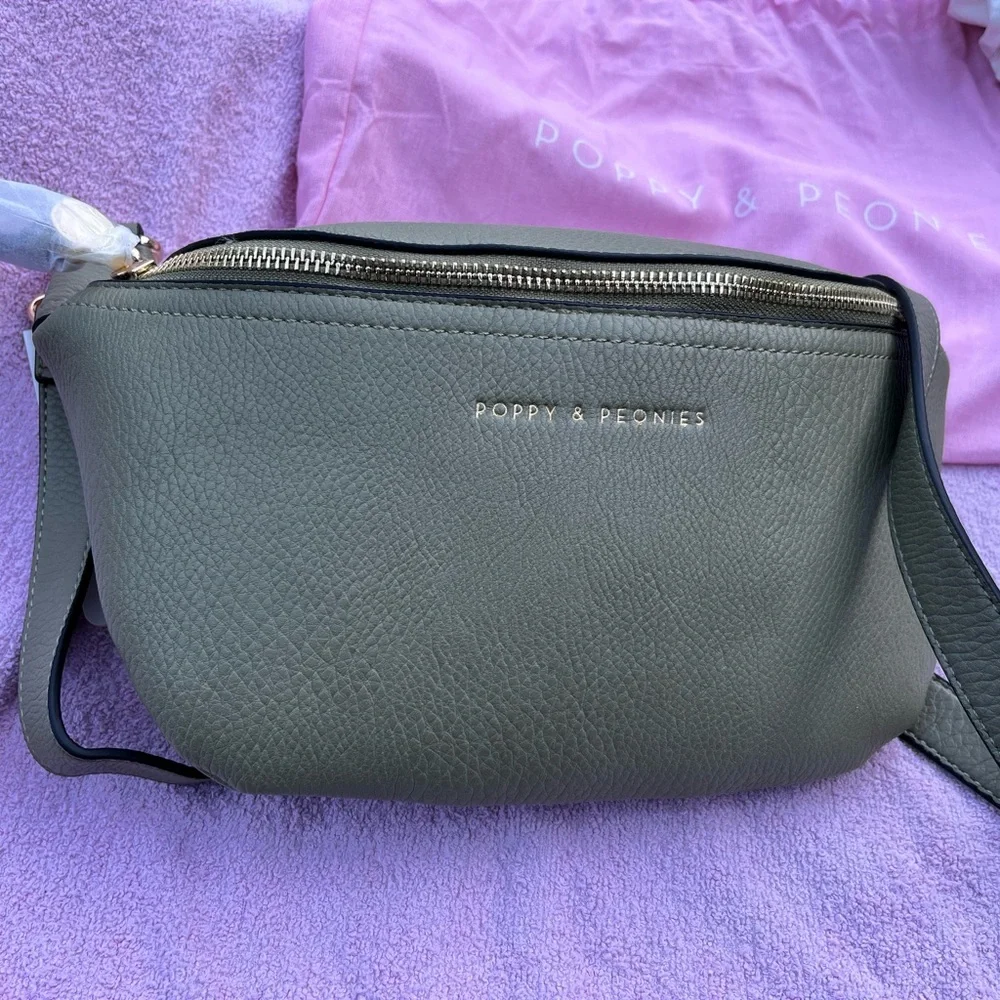 Poppy & Peonies Sidekick Sling/Crossbody Sage Green NWT